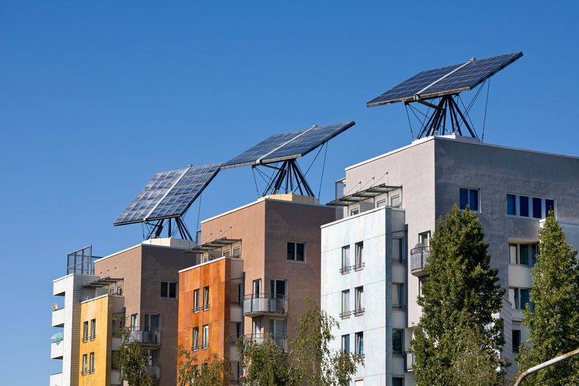 Solarzellen auf dem Dach von Mietshäusern zu Stadtquartieren als Impulsgeber für Energiewende